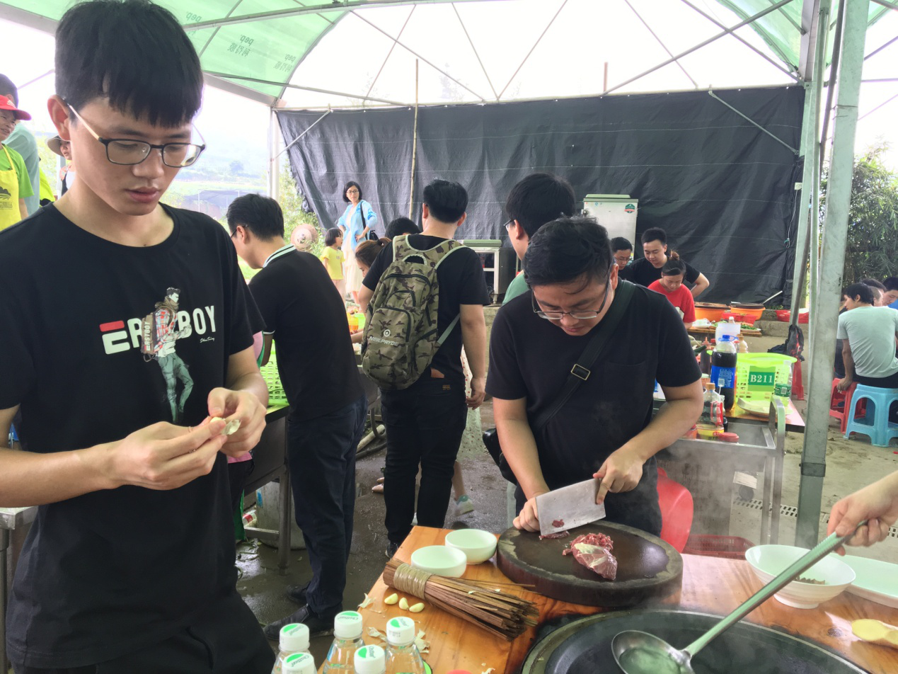 森工員開始野炊